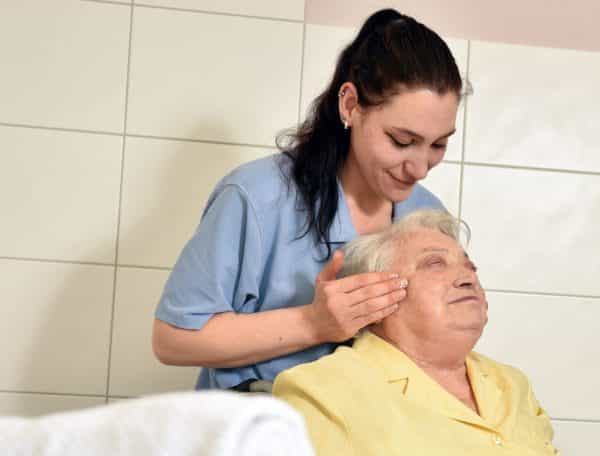 Traumjob als Pflegefachkraft (m/w/d) gesucht? - AZURIT Seniorenzentrum Alte Zwirnerei - Pflegia