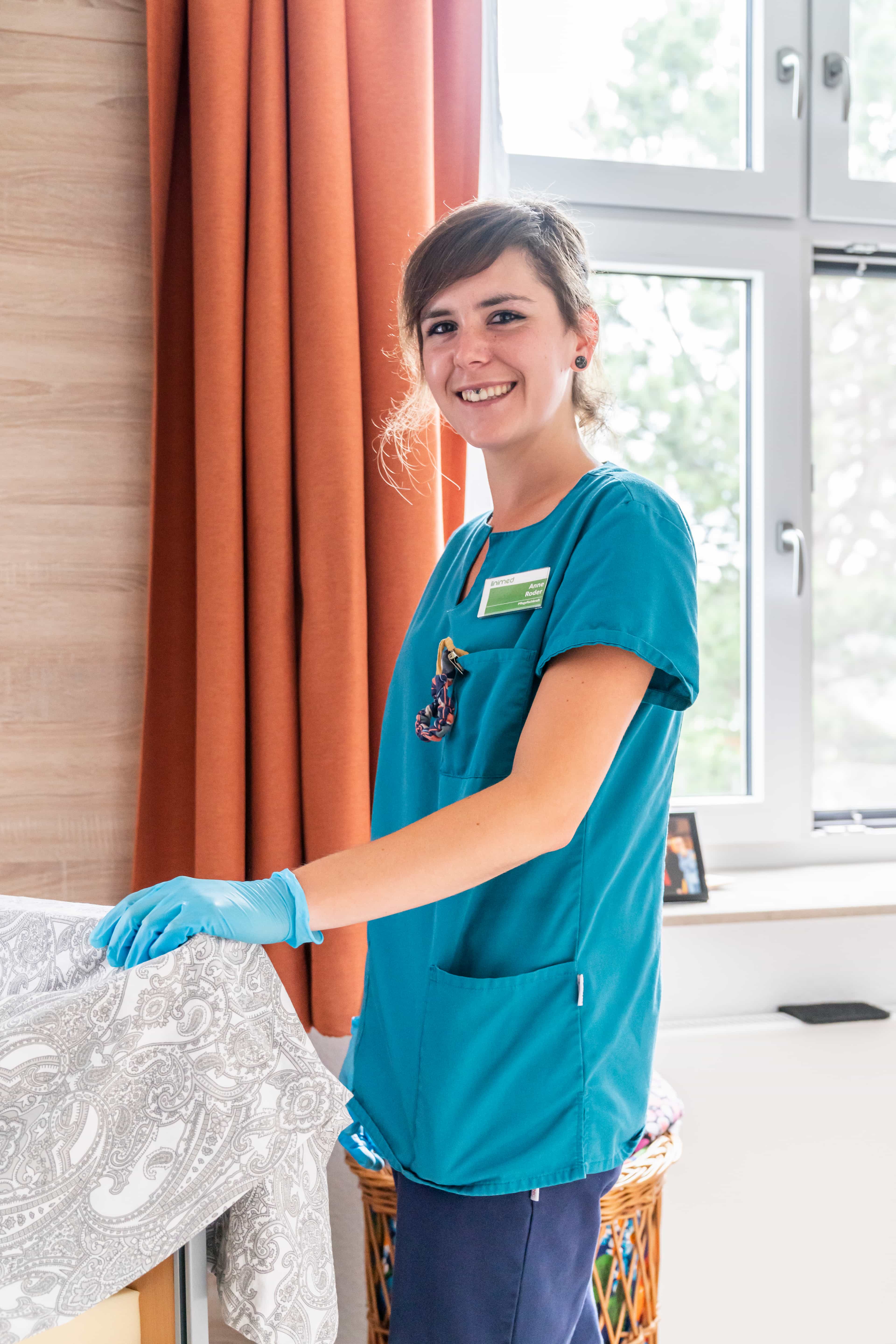 Pflegefachkraft (m/w/d) WG außerklinische Intensivpflege - Hier kannst Du durchstarten! - Linimed Bayern - WG München Freiham - Pflegia