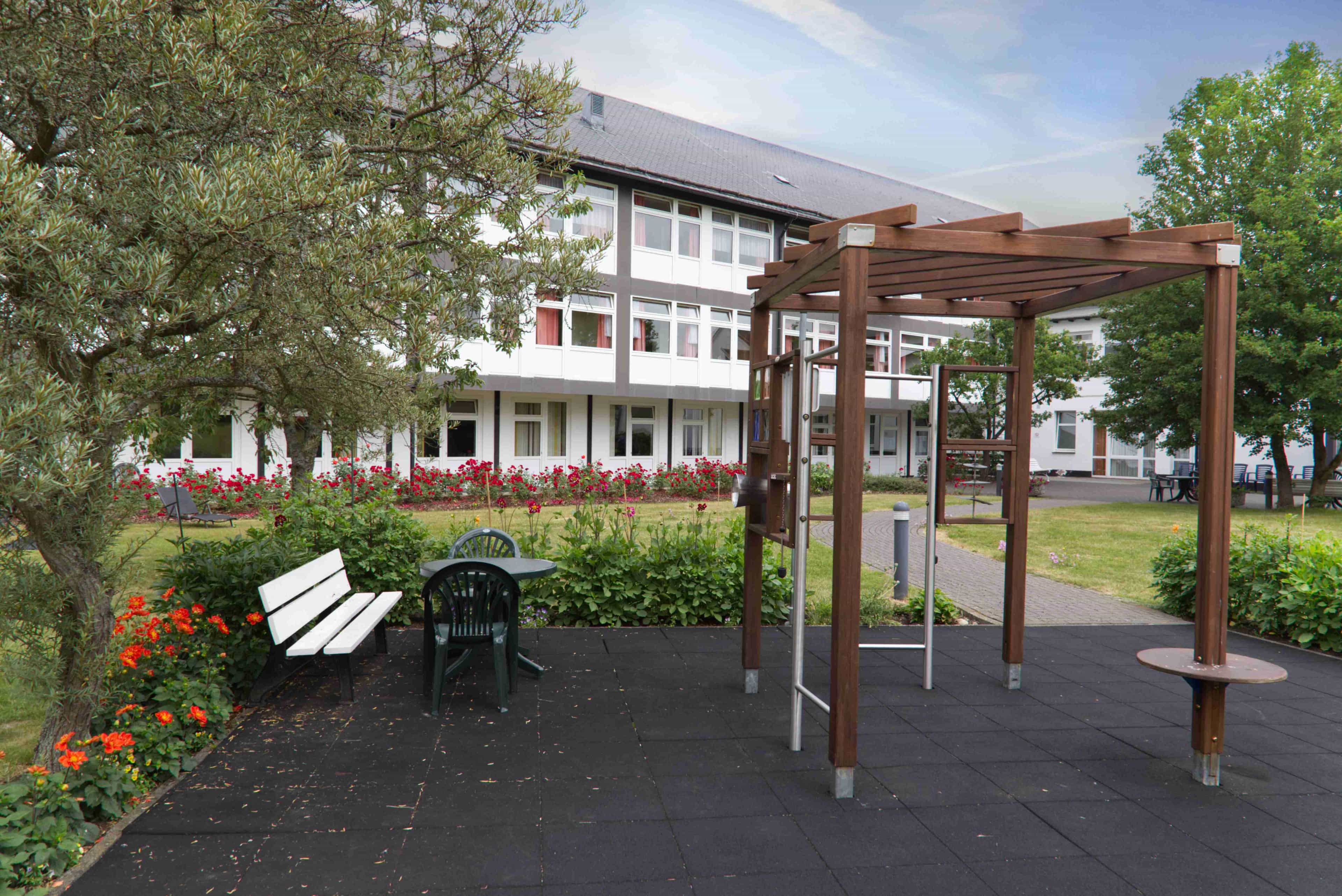 Pflegefachkraft (m/w/d) - ein nettes und motiviertes Team wartet auf Sie! Bad Berleburg - VITREA Rehaklinik Bad Berleburg - Pflegia