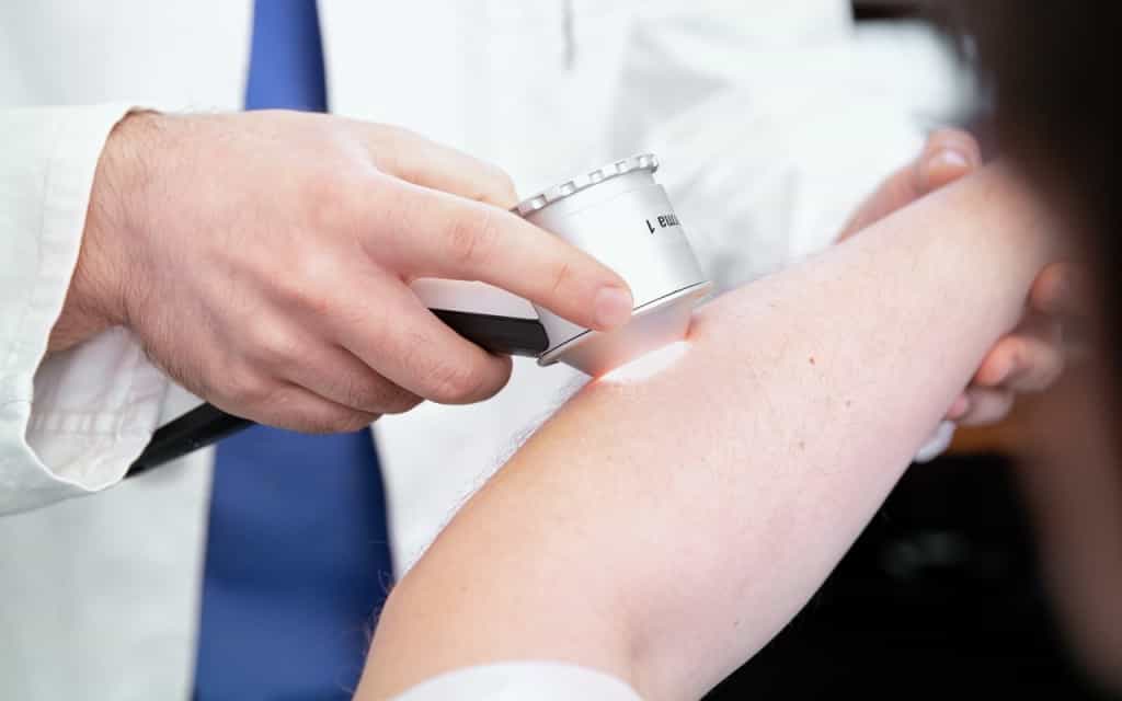 Medizinische:r Fachangestellte:r (m/w/d) für die Dermatologische Ambulanz - Werden Sie Teil eines großartigen Teamgeists! Hamburg - DERMATOLOGIKUM HAMBURG - Pflegia