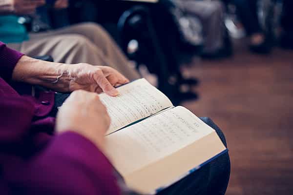 Pflegefachkraft (m/w/d) - Mit Freude ans Werk! Karben - Johanniter-Stift Karben - Pflegia