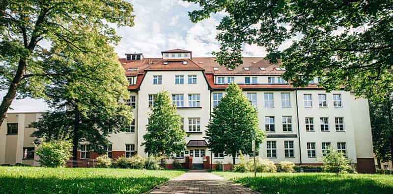 Pflegepersonal (m/w/d) für die neurologische Frührehabilitation (Phase B) - Zur Verstärkung unseres Teams suchen wir Sie! - Klinikum Chemnitz - Pflegia
