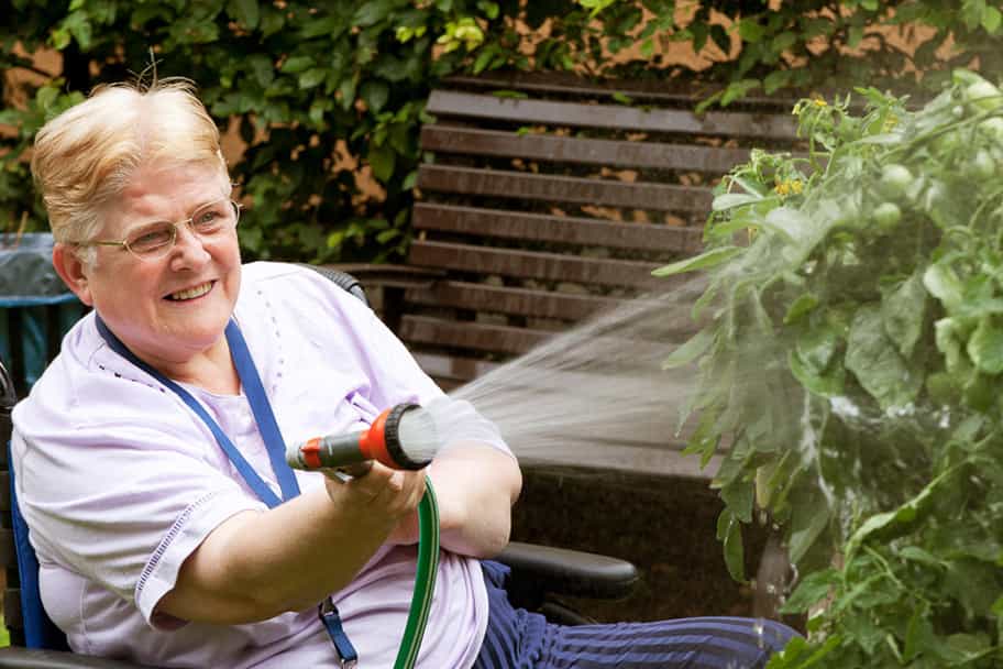 Altenpfleger:in (m/w/d) für den Böhm-Demenzbereich - Werde unser Held! Berlin - Vitanas Senioren Centrum Am Schäfersee - Pflegia