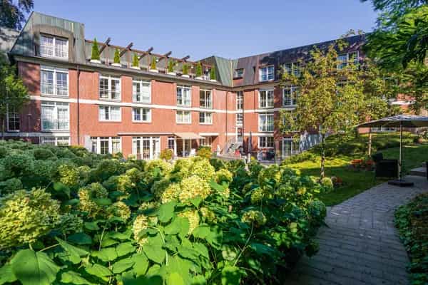 Pflegefachkraft (m/w/d) - Hier bist Du richtig! Hamburg - Alloheim am Hirschpark - Pflegia