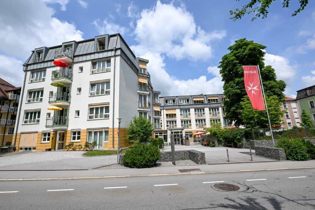 Pflegefachkraft (m/w/d) - Gemeinsam Gutes tun!  Passau - Malteserstift St. Nikola - Pflegia