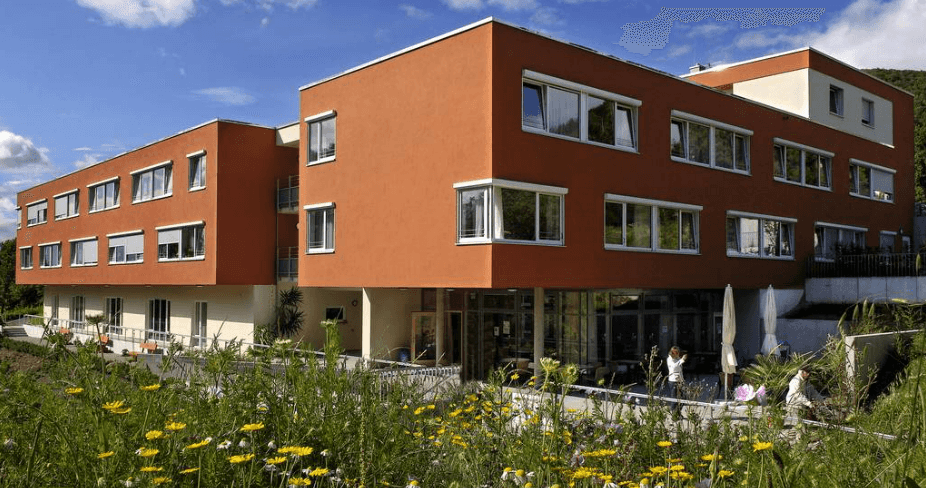 Pflegefachkraft (m/w/d) - Ein tolles Team wartet auf Sie! Reutlingen - BruderhausDiakonie Seniorenzentrum Gönningen - Pflegia