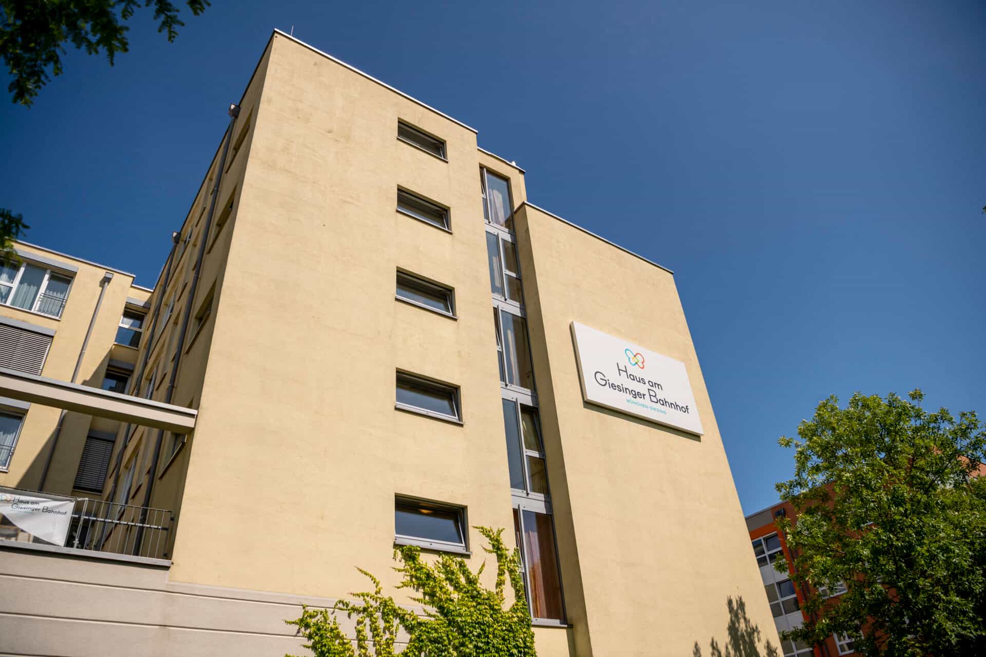 Pflegefachkraft (m/w/d) - Hier kannst Du durchstarten! München - Korian - Haus am Giesinger Bahnhof München-Giesing - Pflegia