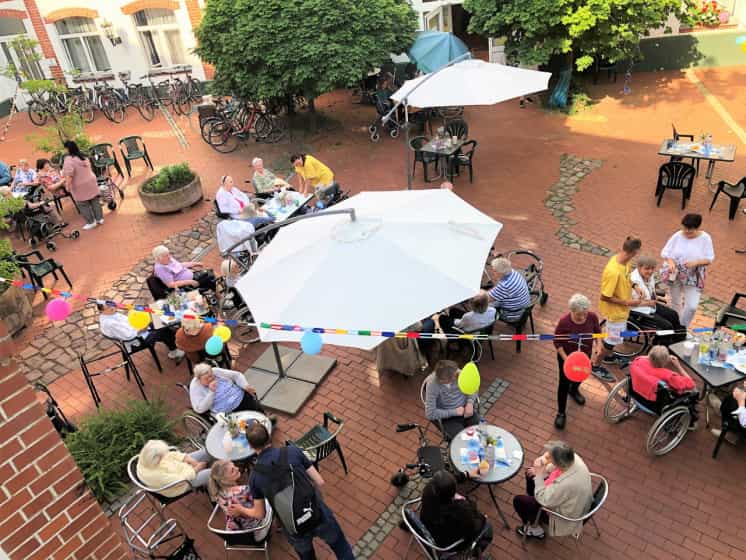 Pflegefachkraft (m/w/d) - Sicherer Job? Tolles Team? Komm zu uns! Halle (Saale) - Steintorpalais Seniorenpflegeheim - Pflegia