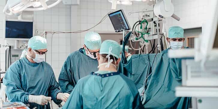 Pflegefachkraft (m/w/d) für unsere Chest Pain Unit - ein sicherer Arbeitsplatz mit individueller Mitarbeitendenbetreuung wartet auf Dich! Leipzig - Helios Herzzentrum Leipzig - Pflegia