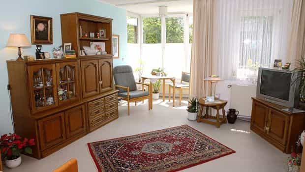 Pflegefachkraft (m/w/d) - Sie möchten für Menschen da sein? Dann sind Sie bei uns richtig! Ratingen - Diakonie Düsseldorf-Mettmann Haus Wichern - Pflegia