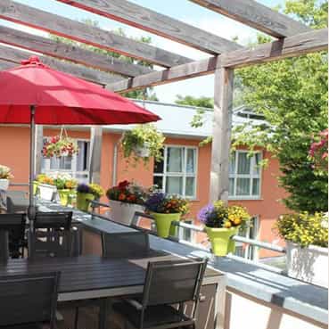 Pflegefachkraft für die Dauernachtwache (m/w/d) - Wir suchen genau Dich! - SHK - Seniorenwohnanlage - Wohngruppenhaus "Schöne Aussicht" - Pflegia