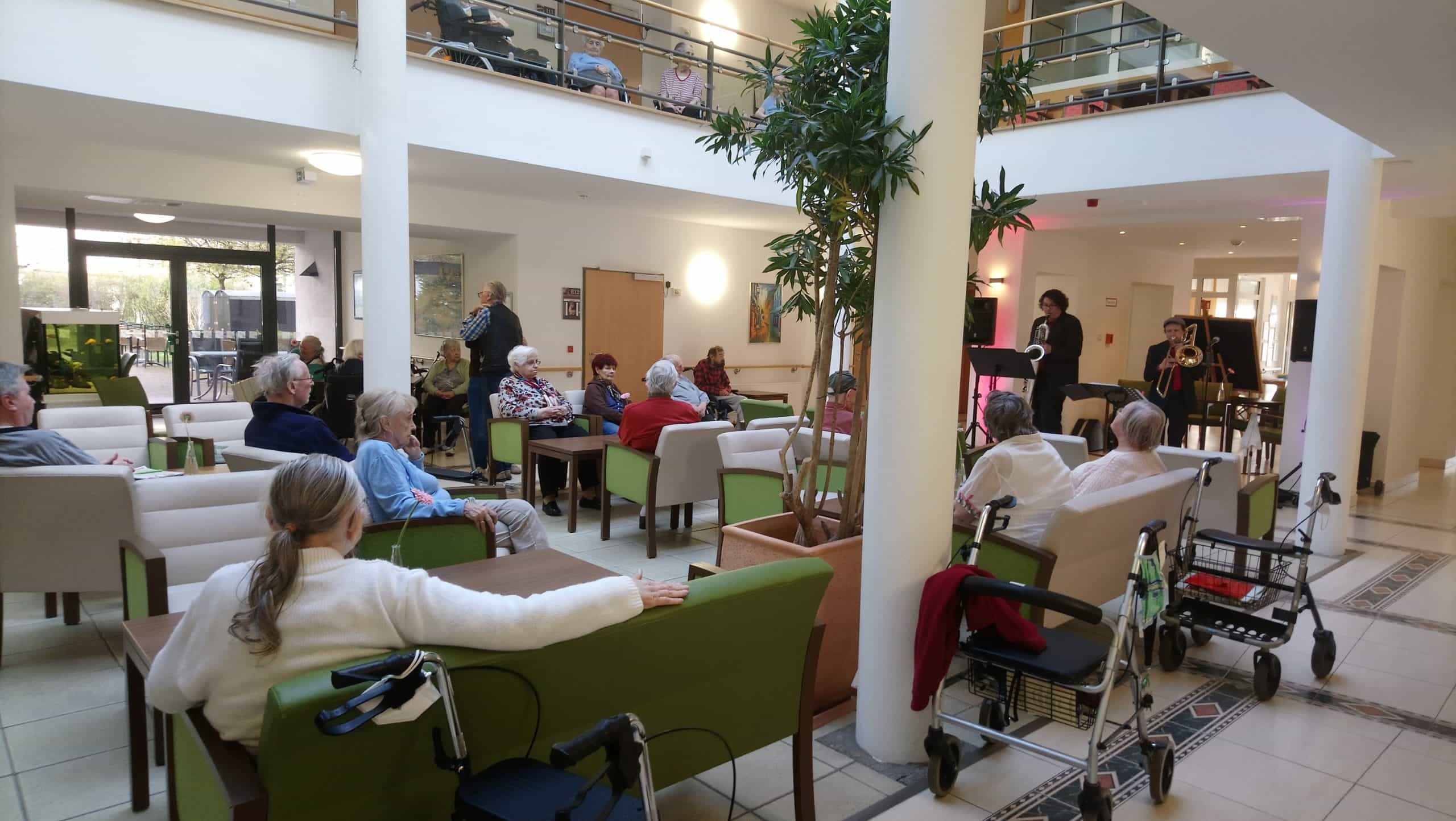 Pflegefachkraft (m/w/d) als Wohnbereichsleitung - Gestalte mit uns die Zukunft! Berlin - Seniorenresidenz Haus Pankow (Fürsorge im Alter) - Pflegia