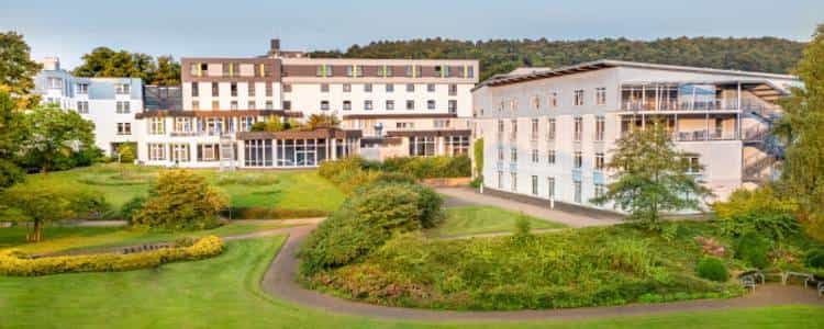 Pflegefachkraft (w/m/d) - Wir haben den passenden Job für Sie! Bad Driburg - Klinik Dreizehnlinden - Pflegia