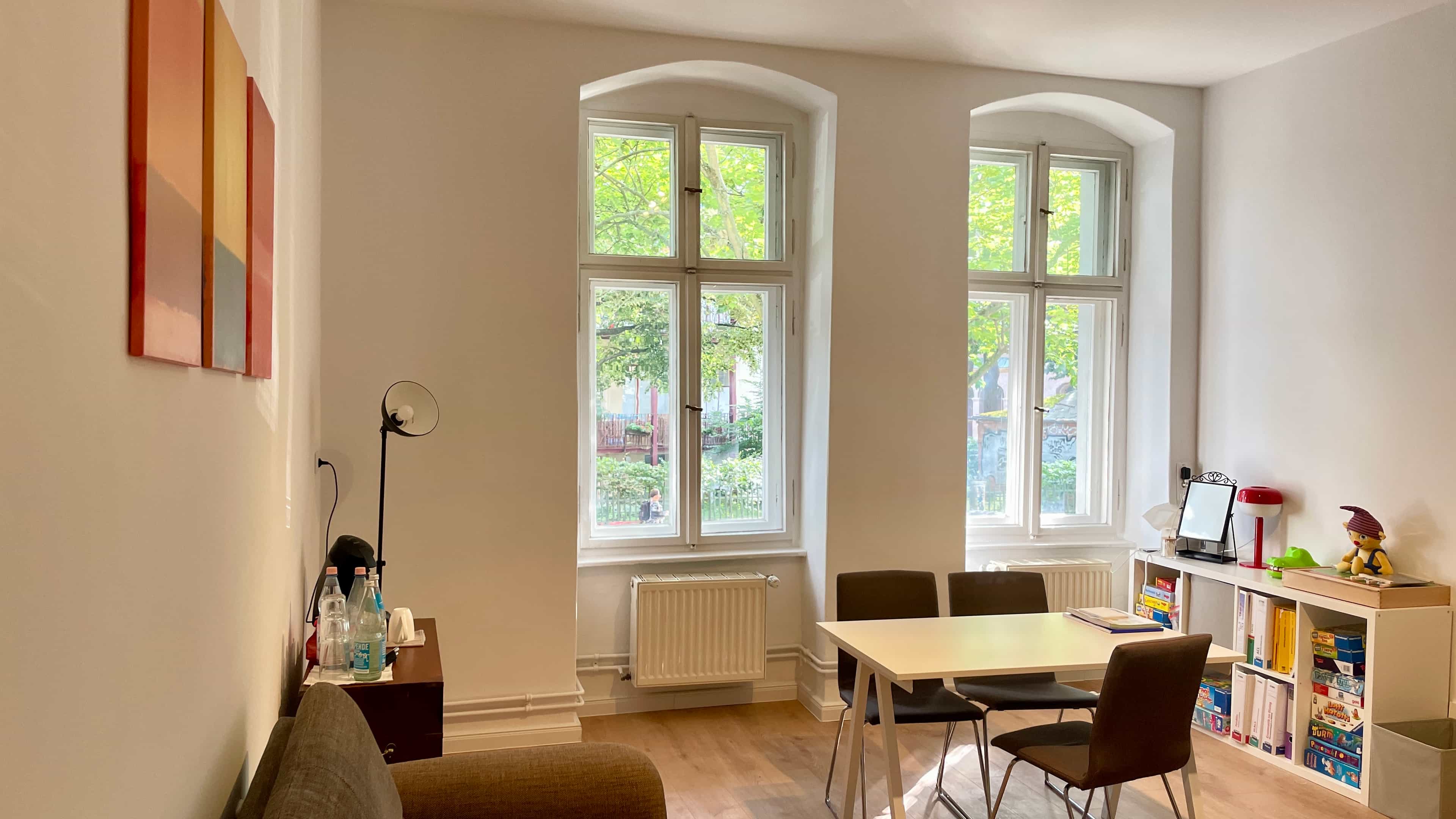 Logopäd:in (m/w/d) – Wir haben den passenden Job für Dich! - Logopädiepraxis Friedrichshain - Pflegia