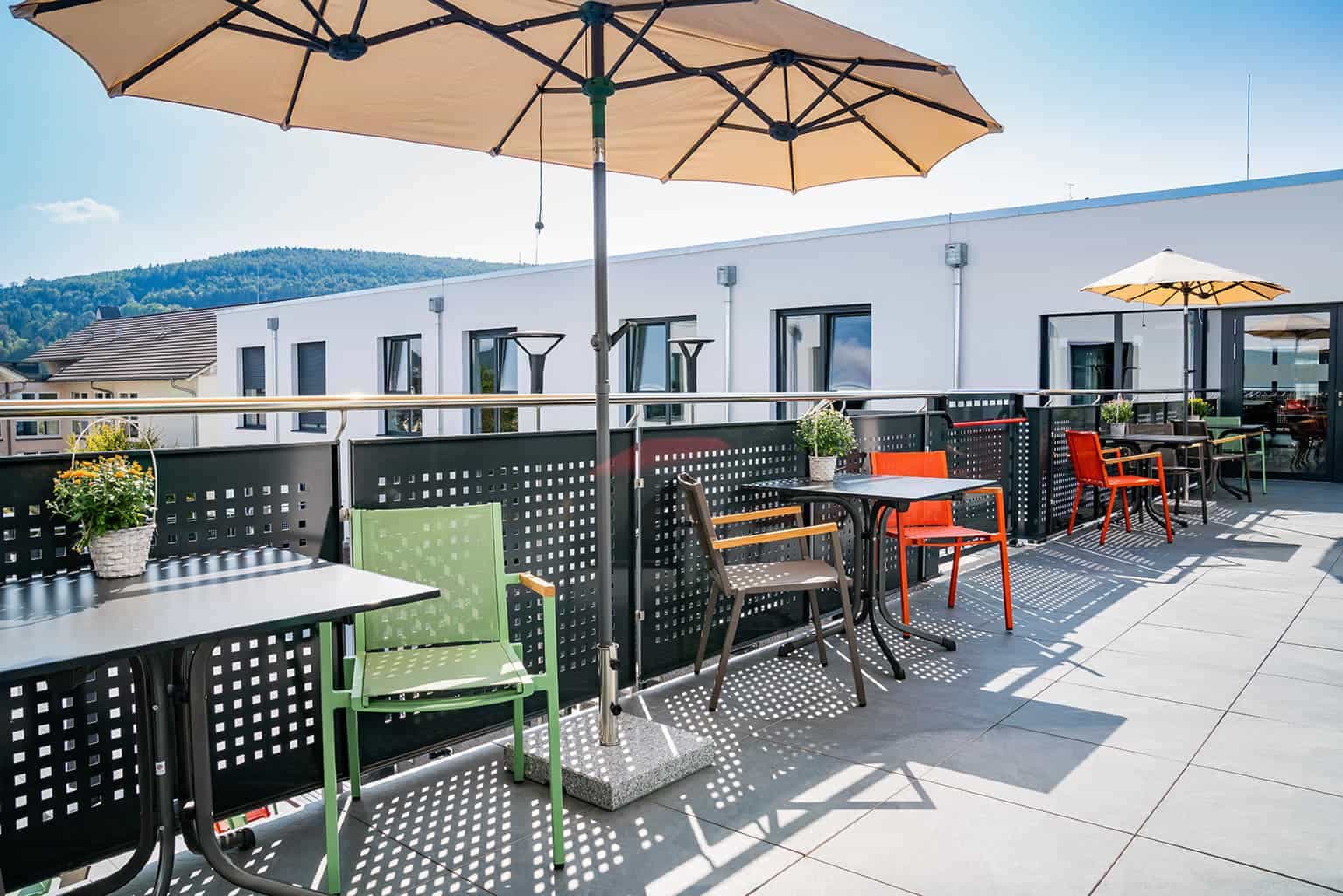 Pflegefachfrau/Pflegefachmann (m/w/d) - Teamplayer:in mit Herz gesucht! Blumberg - Servicehaus Sonnenhalde Pflegeheim Blumberg - Pflegia