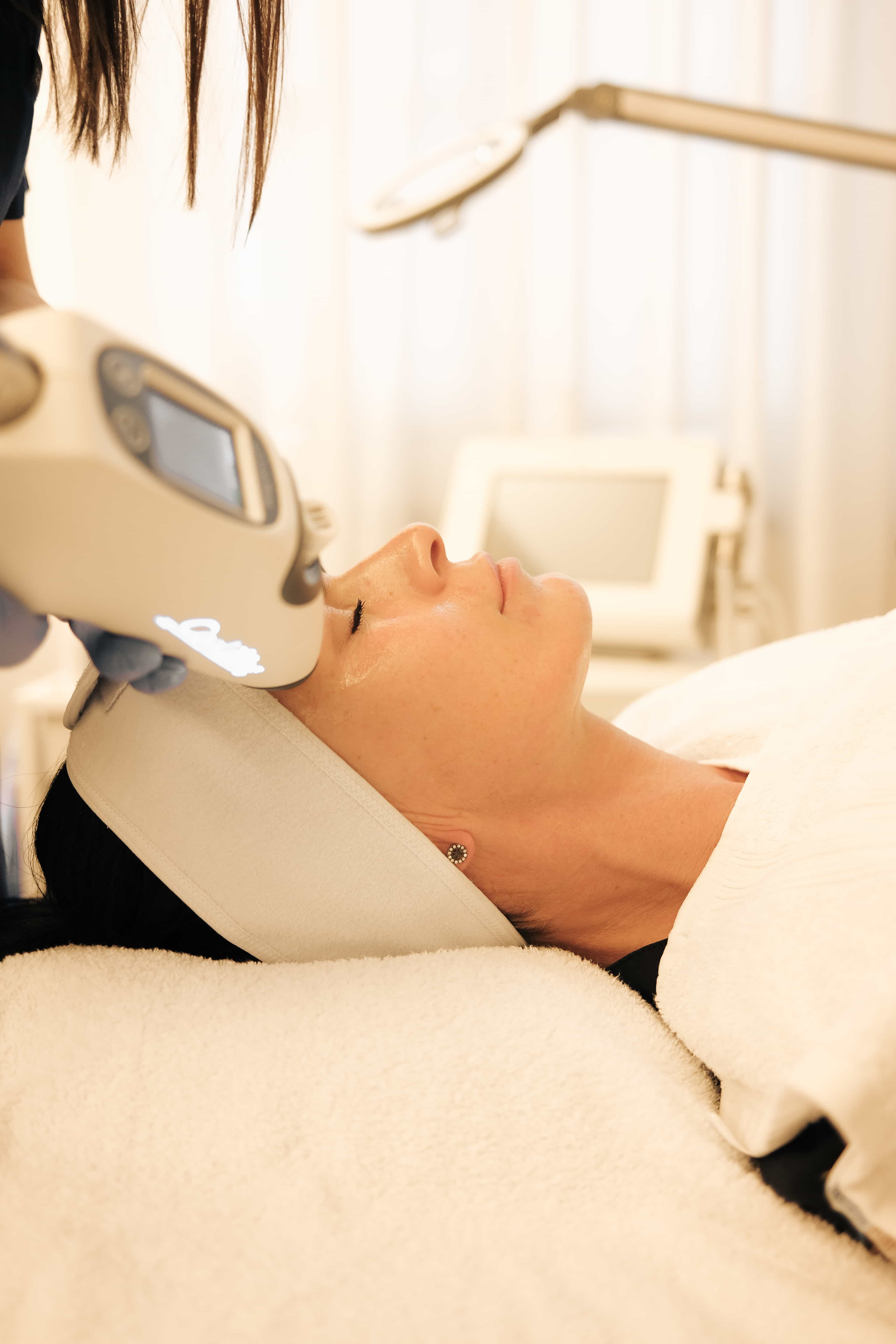 Empfangsmitarbeiter:in mit medizinischer Vorerfahrung (m/w/d) – Bei uns startet Deine Karriere! Berlin - Metropolitan Aesthetics, Rippmann & Roessing - Pflegia