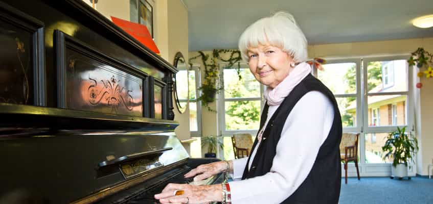 Pflegefachkraft (m/w/d) - Teil eines bunten Teams werden! Kiel - AWO Servicehaus Lübscher Baum - Pflegia