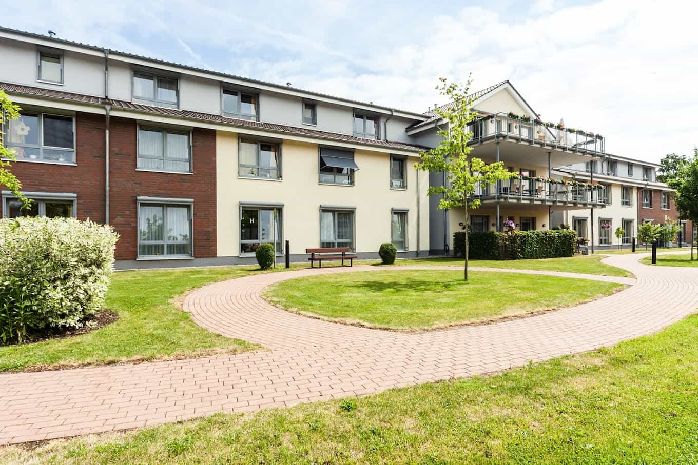 Pflegeassistenz (m/w/d) mit 1- bis 2-jähriger Ausbildung in Teilzeit - Hier können Sie durchstarten!  - Medicare Seniorenresidenz Kranenburg - Pflegia