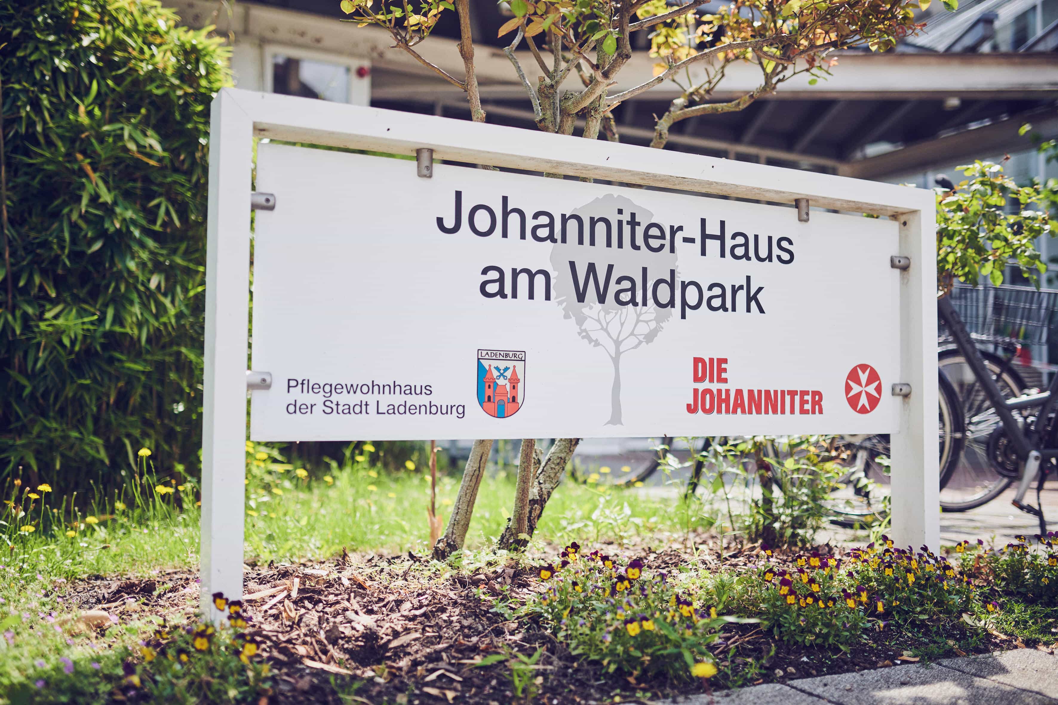 Pflegefachkraft (m/w/d) - wir haben den passenden Job für Dich! - Johanniter-Haus am Waldpark - Pflegia
