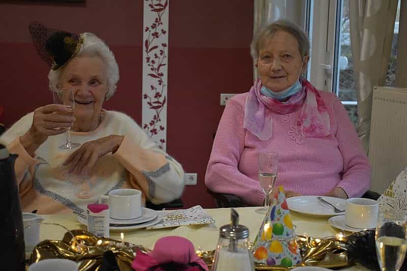 Pflegefachkraft (m/w/d) - Unsere Familie sucht Zuwachs! Hamburg - K&S Seniorenresidenz Hamburg-Harburger Sand - Pflegia