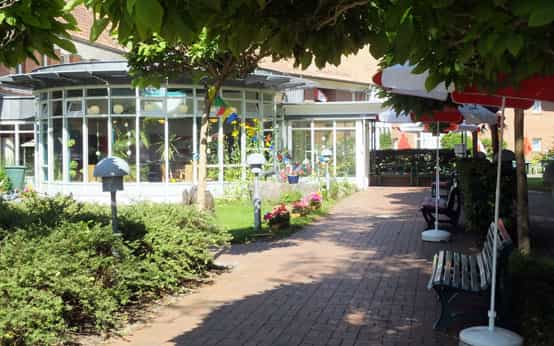 Pflegefachkraft (m/w/d) für den Spätdienst - Komm zur AWO in Kalsow bei Wismar! Benz - Seniorenhaus Kalsow - Pflegia