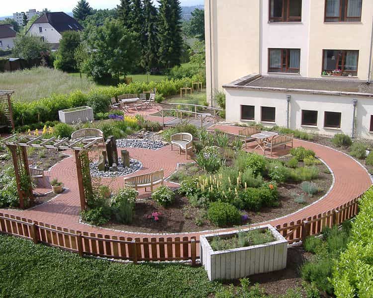 Gelernte Pflegehilfskraft (m/w/d) - ein herzliches, aufgeschlossenes Team wartet auf Dich! Bad Salzuflen - Wohn- und Pflegeheim Salze-Stift - Pflegia