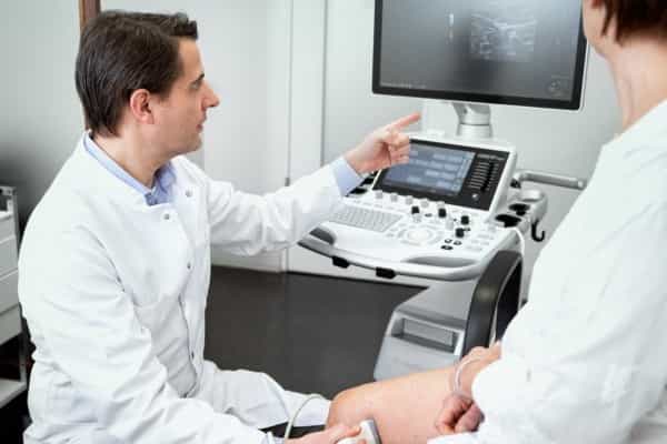 Medizinische:r Fachangestellte:r (m/w/d) für die Dermatologische Ambulanz - Werden Sie Teil eines großartigen Teamgeists! - DERMATOLOGIKUM HAMBURG - Pflegia