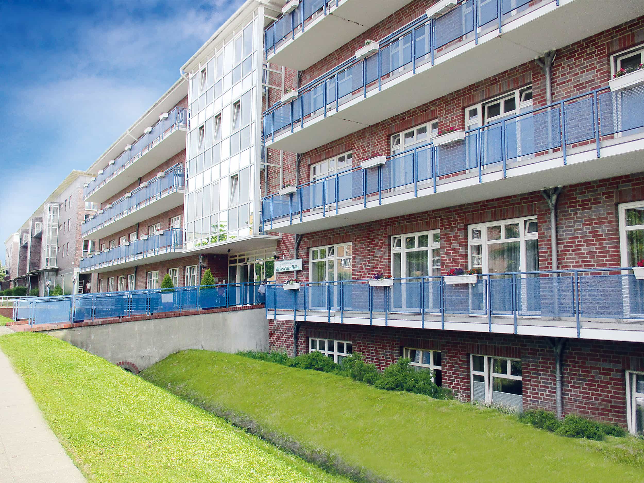 Pflegefachkraft (m/w/d) als Dauernachtwache - Gemeinsam sind wir stark! Hamburg - Senioren und Therapiezentrum Rahlstedter Höhe - Pflegia