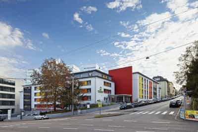 Gelernte Pflegehilfskraft (m/w/d) - Werde Teil eines offenen und aufgeschlossenen Teams! Stuttgart - Seniorenzentrum „Am Birkenwald“ - Pflegia