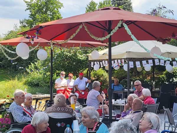 Pflegefachkraft (m/w/d) - Traumjob gesucht?  Werder (Havel) - AWO Seniorenzentrum und Tagespflege "Am Schwalbenberg" - Pflegia