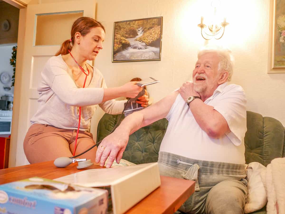 Pflegefachkraft (m/w/d) - Wir freuen uns auf Dich! Hamburg - APS Ambulanter Pflegeservice - Pflegia