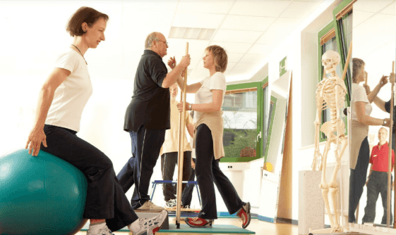 Gesundheits- und Krankenpfleger:in / Altenpfleger:in (m/w/d) - In einem guten Miteinander arbeiten! Bad Ems - VITREA Rehaklinik Bad Ems - Pflegia