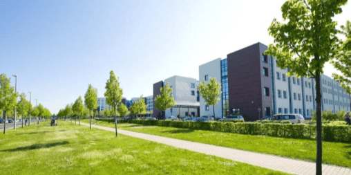 Pflegefachkraft (m/w/d) für unsere Chest Pain Unit - ein sicherer Arbeitsplatz mit individueller Mitarbeitendenbetreuung wartet auf Dich! Leipzig - Helios Herzzentrum Leipzig - Pflegia