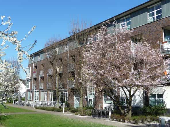 Pflegefachassistenz (m/w/d) in Teilzeit (75%) - Werden Sie Teil unseres Teams! Duisburg - AWO Seniorenzentrum Innenhafen - Pflegia