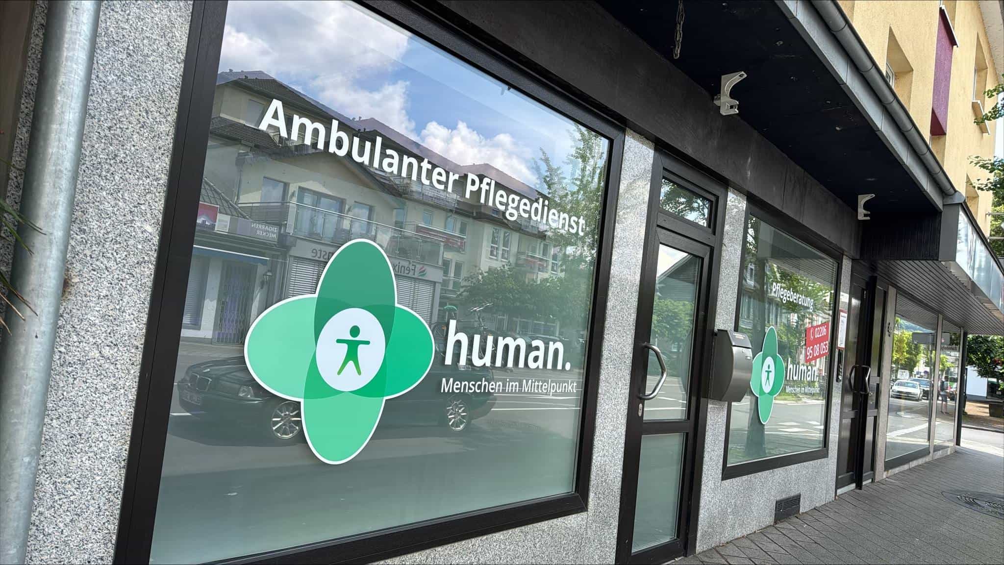 Gelernte Pflegehilfskraft (m/w/d) - Werden Sie Teil des Teams! - human. Menschen im Mittelpunkt GmbH - Gesellschaft für humane Pflege - Pflegia