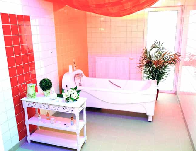 Pflegefachkraft (m/w/d) - Wir bieten Dir alle Möglichkeiten! Holzwickede - Alloheim SENIORENHAUS "NEUE CAROLINE" - Pflegia