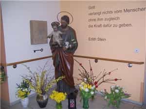 Pflegefachkraft (m/w/d) in Vollzeit - Zusammen mehr schaffen!  - Altenpflegeheim St. Joseph - Pflegia