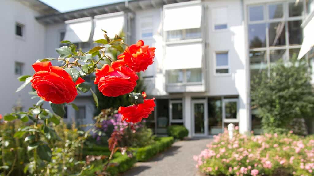 Pflegehilfskraft mit 1- oder 2-jähriger Ausbildung (m/w/d) - Starte mit uns in eine gemeinsame Zukunft! Rheda-Wiedenbrück - VKA Altenwohnheim St. Aegidius - Pflegia