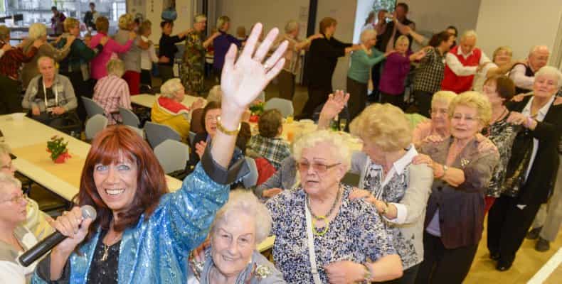 Gelernte Pflegehilfskraft (m/w/d) in Teilzeit - Für den Standort Köln-Riehl! Köln - Städtisches Seniorenzentrum Köln-Riehl (SBK Sozial-Betriebe-Köln gemeinnützige GmbH) - Pflegia