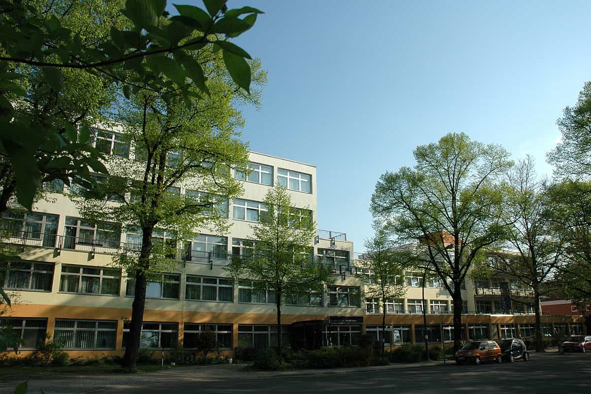 Koordinierende Praxisanleitung (m/w/d) - Werde unser Held! Berlin - Vitanas Senioren Centrum Am Schäfersee - Pflegia