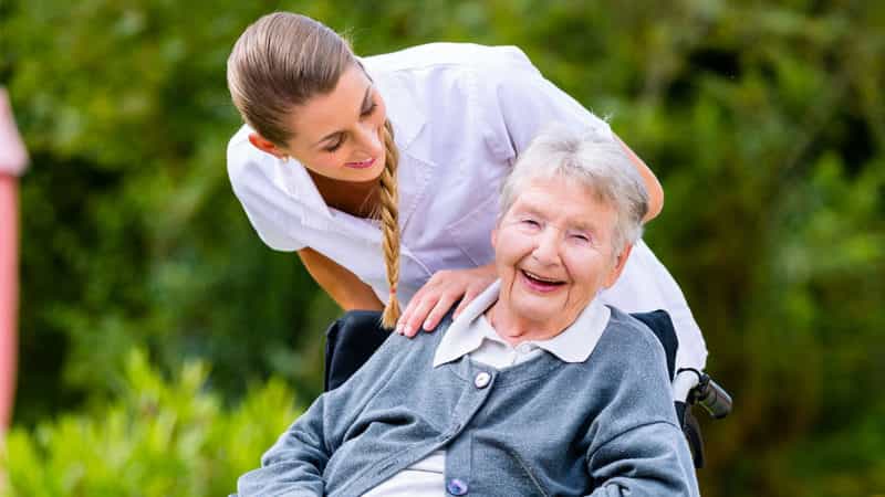 Pflegefachkraft (m/w/d) - Starte mit uns in eine gemeinsame Zukunft! Spenge - MediCare Seniorenresidenz Lenzinghausen - Pflegia