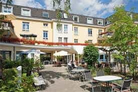 Qualifizierte:r Pflegeassistent:in / Pflegehelfer:in (w/m/d) - Hier kannst Du durchstarten! Fredersdorf-Vogelsdorf - KATHARINENHOF IM SCHLOßGARTEN - Pflegia