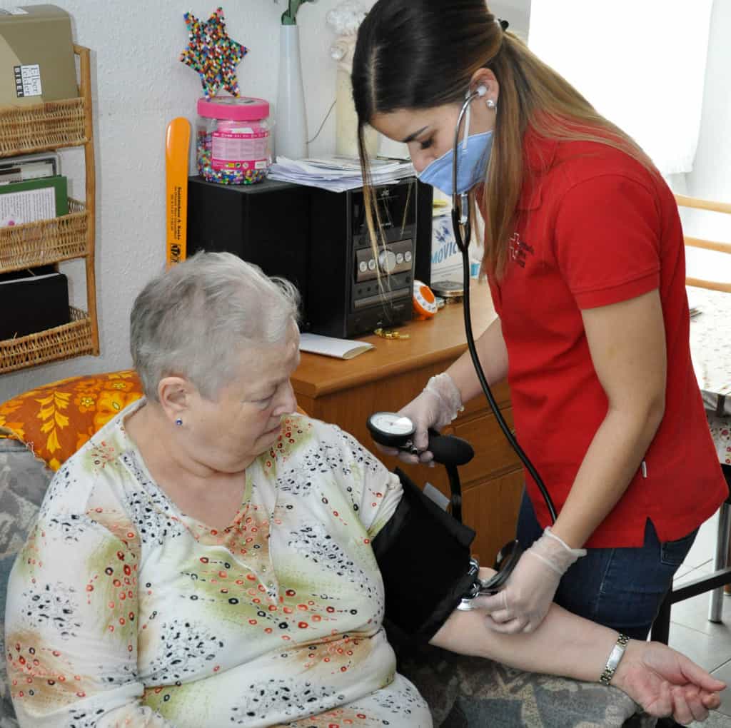 Palliativ-Fachkraft (m/w/d) für die ambulante Pflege in Gütersloh - Werde Teil unseres Teams! Gütersloh - DRK Häusliche Pflege Gütersloh - Pflegia