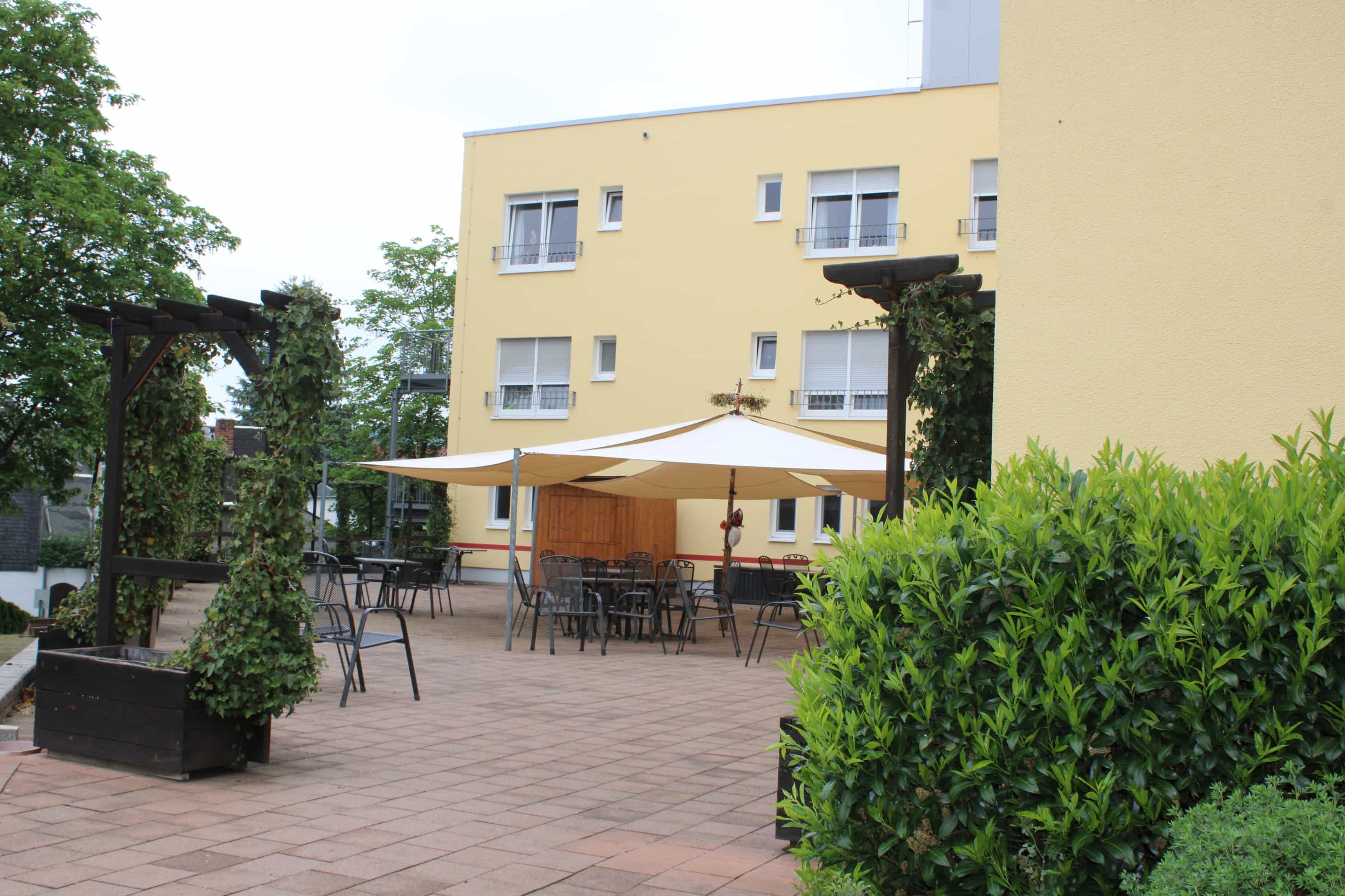 Pflegefachkraft (m/w/d) für den Tages- und Nachtdienst - Zur Verstärkung unseres Teams suchen wir Dich! Hartha - Seniorenresidenz Pflege mit Herz Petra Schreiter - Pflegia