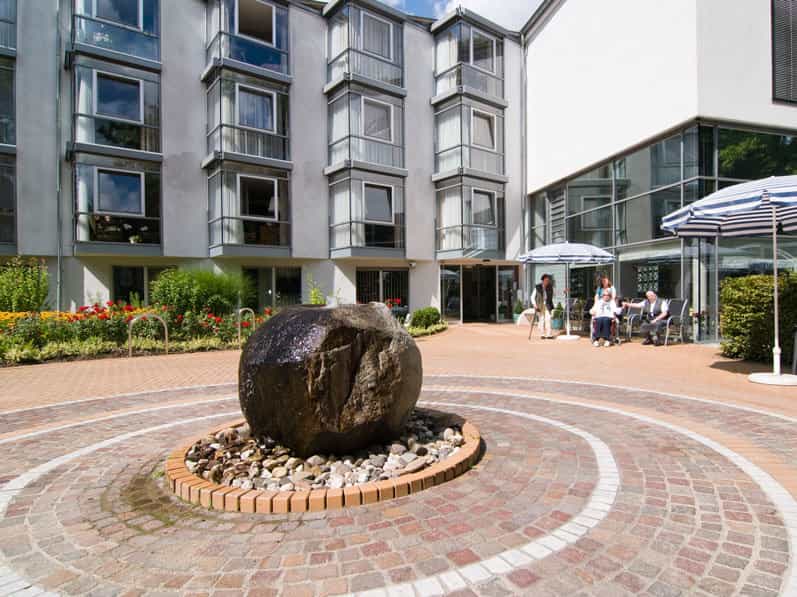 Gelernte Pflegehilfskraft (m/w/d) in Teilzeit - Hier kannst Du durchstarten! Bonn - Seniorenhaus Maria Einsiedeln - Pflegia