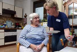 Pflegefachkraft (m/w/d)  - Teamplayer:in mit Herz gesucht! Paderborn - Ambulanter Dienst Diakoniestation St. Johannisstift - Pflegia