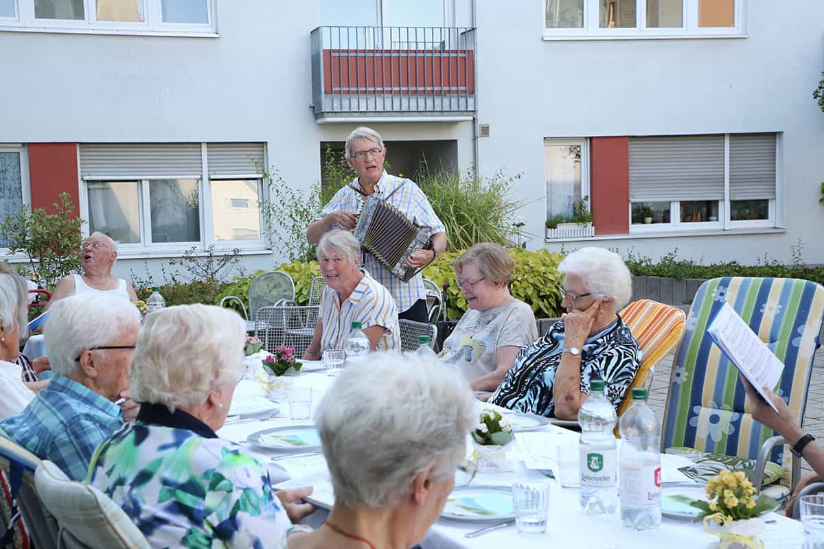 Pflegefachkraft (m/w/d) für das Springer-Team - Wir suchen Zuwachs in unserem Team! Esslingen am Neckar - Pflegeheim Pliensauvorstadt - Pflegia