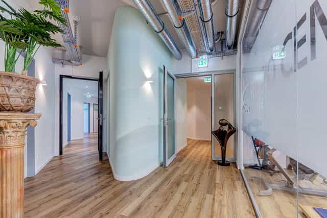 Physiotherapeut:in (w/m/d) - Hier macht Arbeiten Spaß! München - Physio Center Arabellapark GmbH - Pflegia