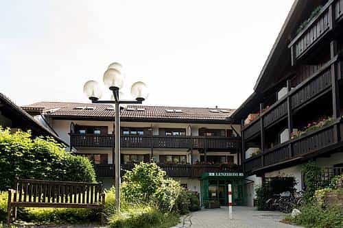 Reiselustige Pflegefachkraft (m/w/d) für unseren FlexPool in der Region Südbayern - Wir suchen Sie! Garmisch-Partenkirchen - RDA Alten- und Pflegeheim Lenzheim - Pflegia