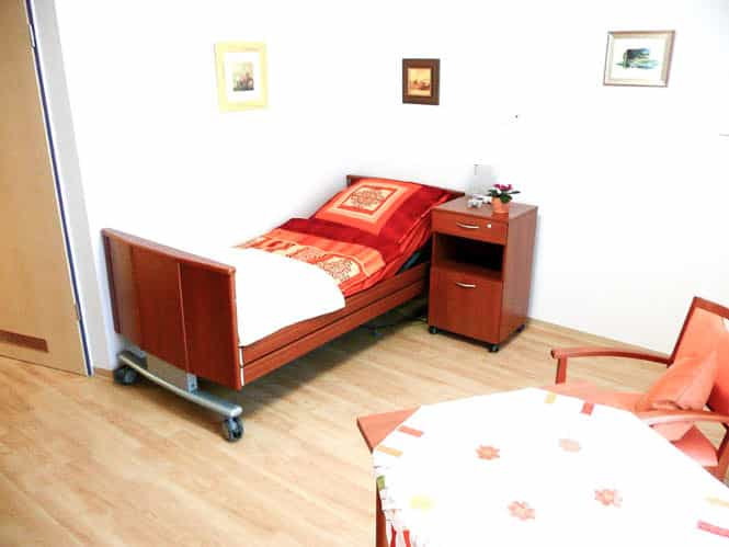 Pflegefachkraft (m/w/d) - Wir bieten Dir alle Möglichkeiten! Holzwickede - Alloheim SENIORENHAUS "NEUE CAROLINE" - Pflegia